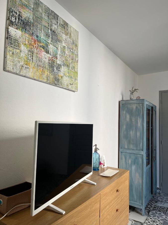 Chambre Paisible Dans Une Ancienne Batisse Renovee Issigeac المظهر الخارجي الصورة